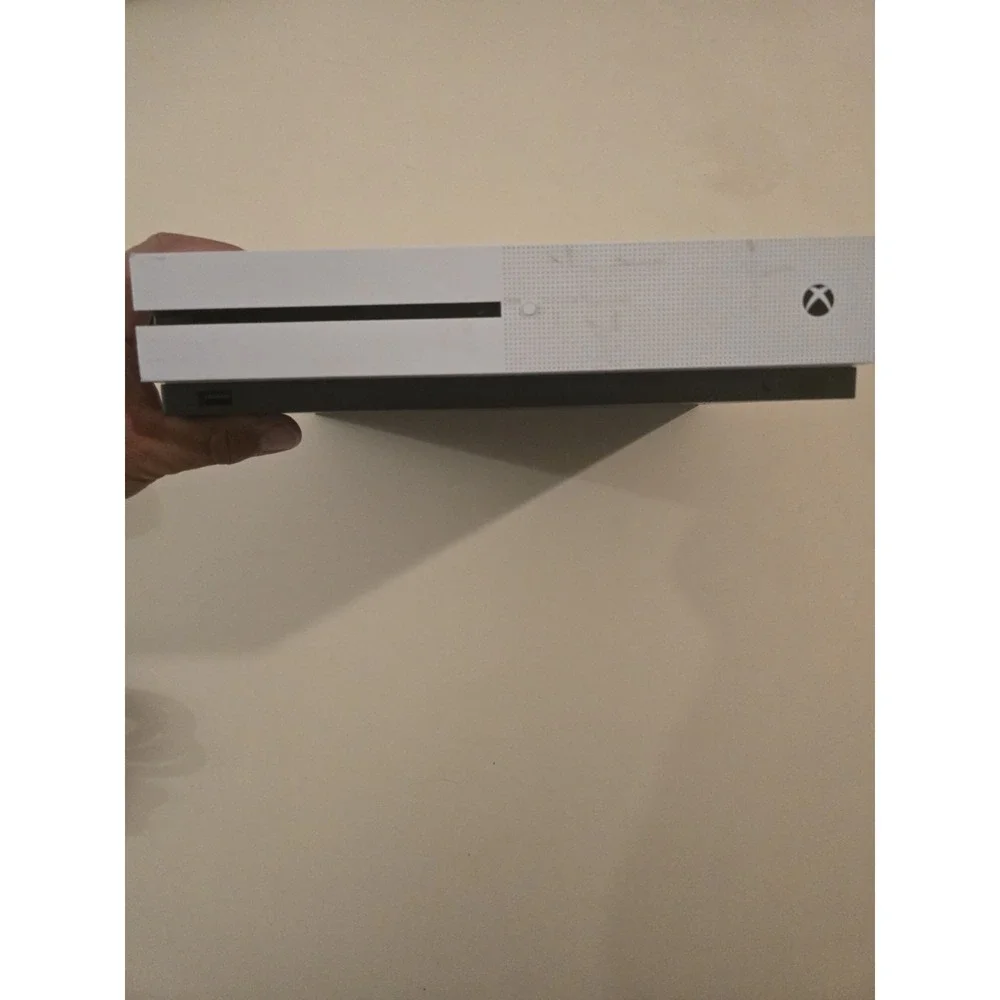 Microsoft Xbox One S Bundle 500GB Home Console - White